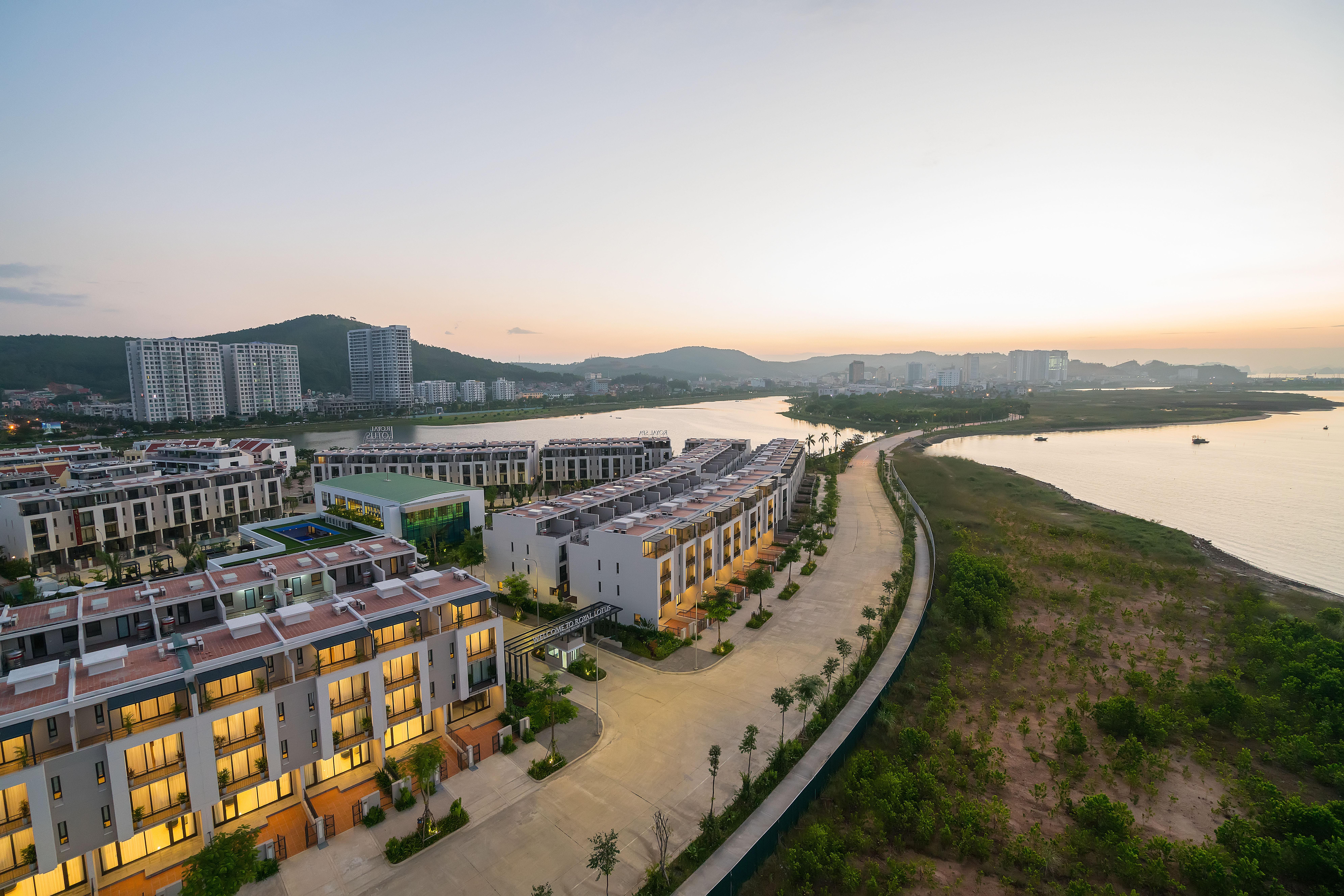 Royal Lotus Ha Long Resort & Villas Екстериор снимка